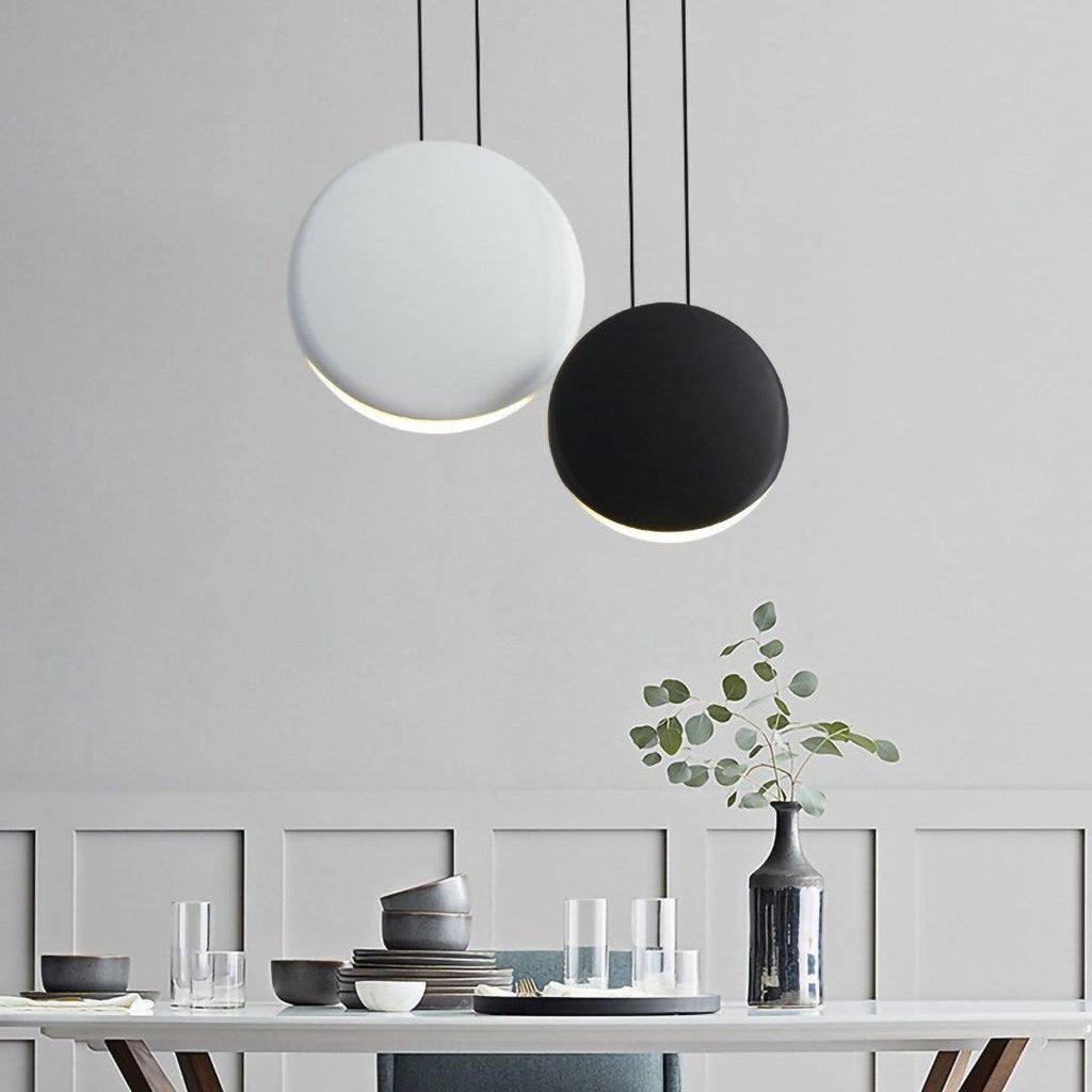 Roslyn Resin Pendant Light-Moonnatur