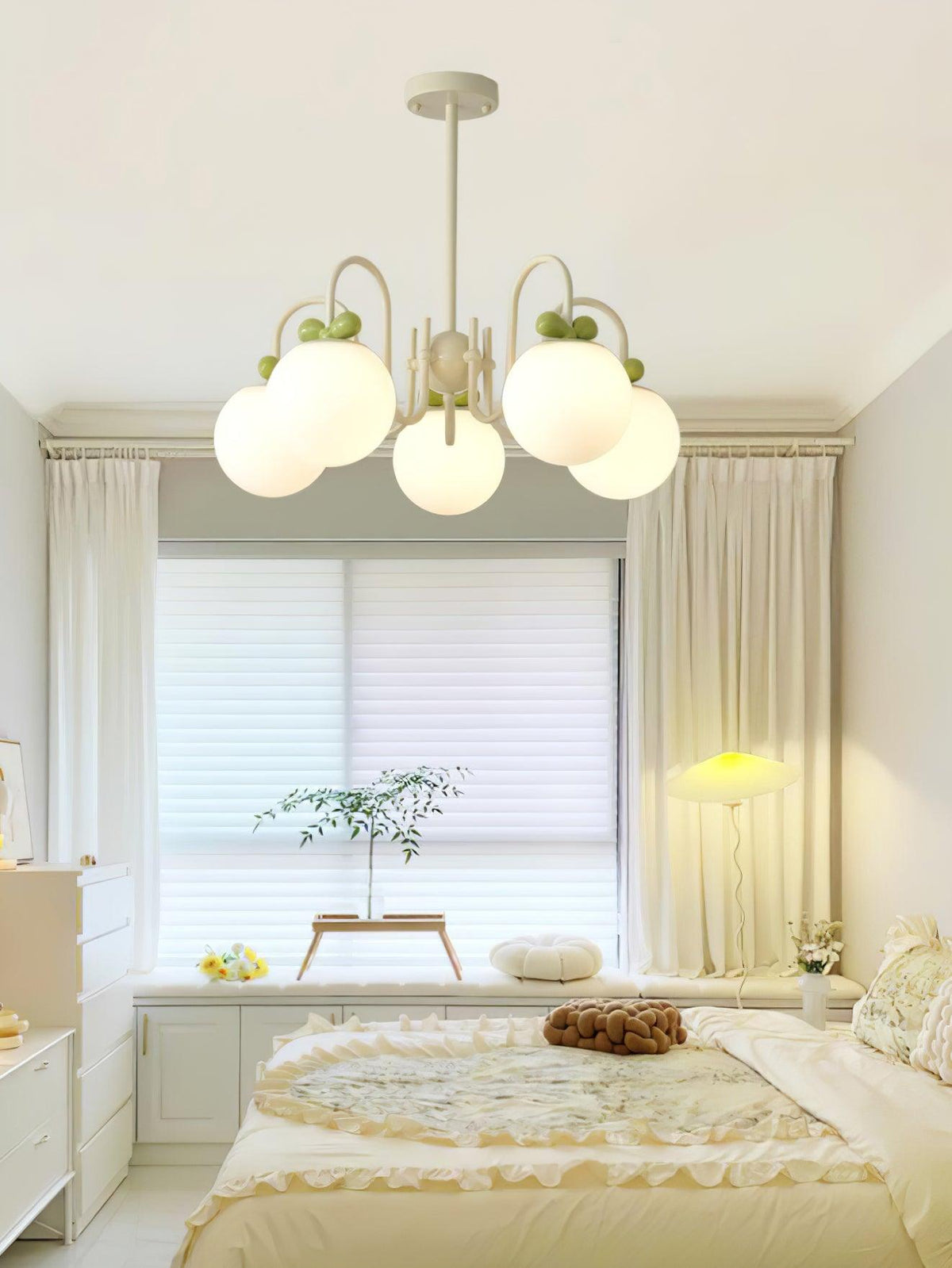 Jardenmere Glass Chandelier-Moonnatur