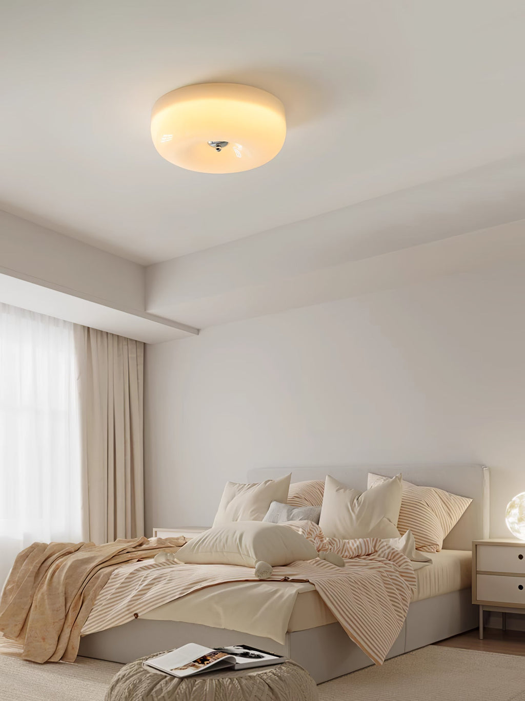 Xamelle Glass Ceiling Lamp-Moonnatur