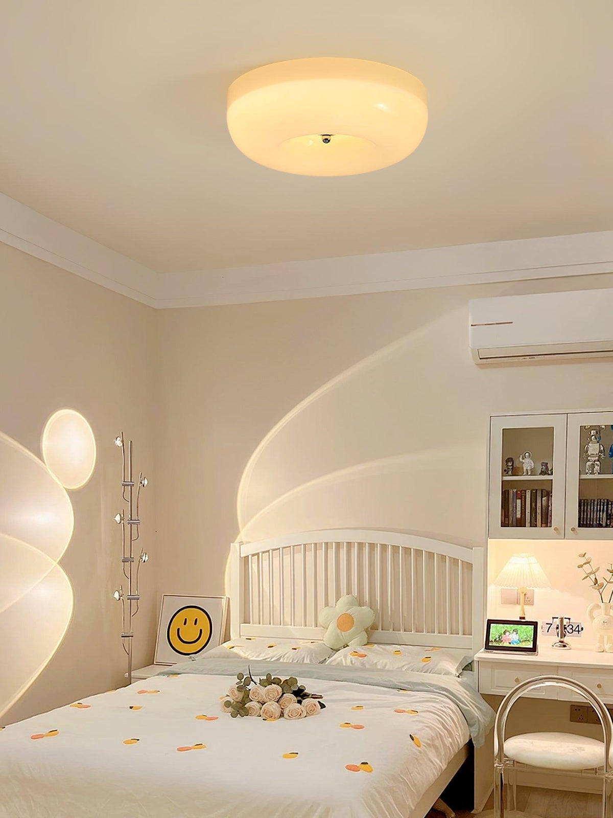 Xamelle Glass Ceiling Lamp-Moonnatur