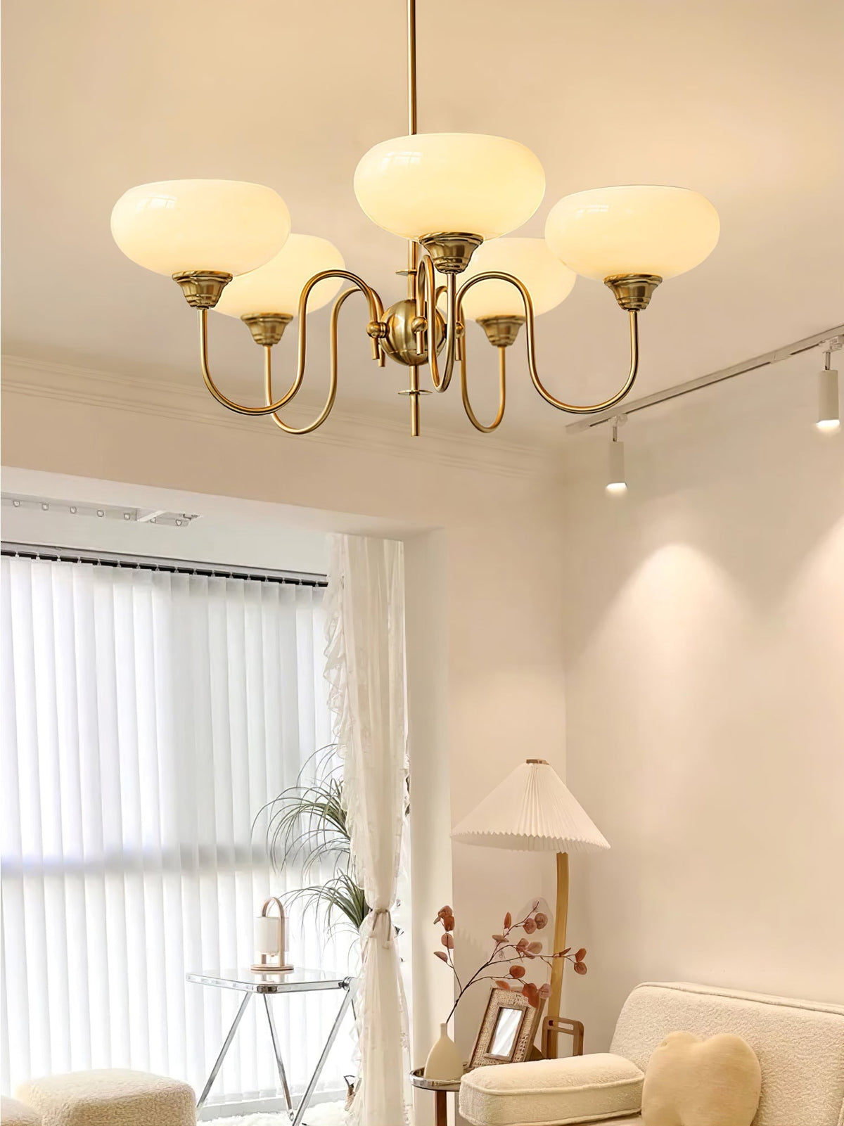 Noravia Glass Chandelier-Moonnatur
