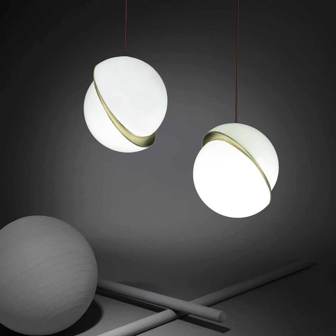Olivra Acrylic Pendant Lamp-Moonnatur