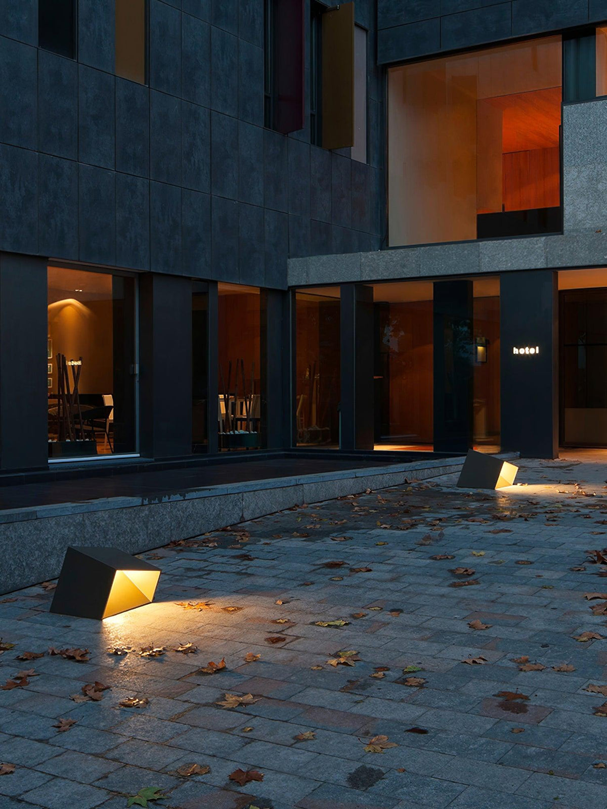Pavora Steel Lamp-Moonnatur