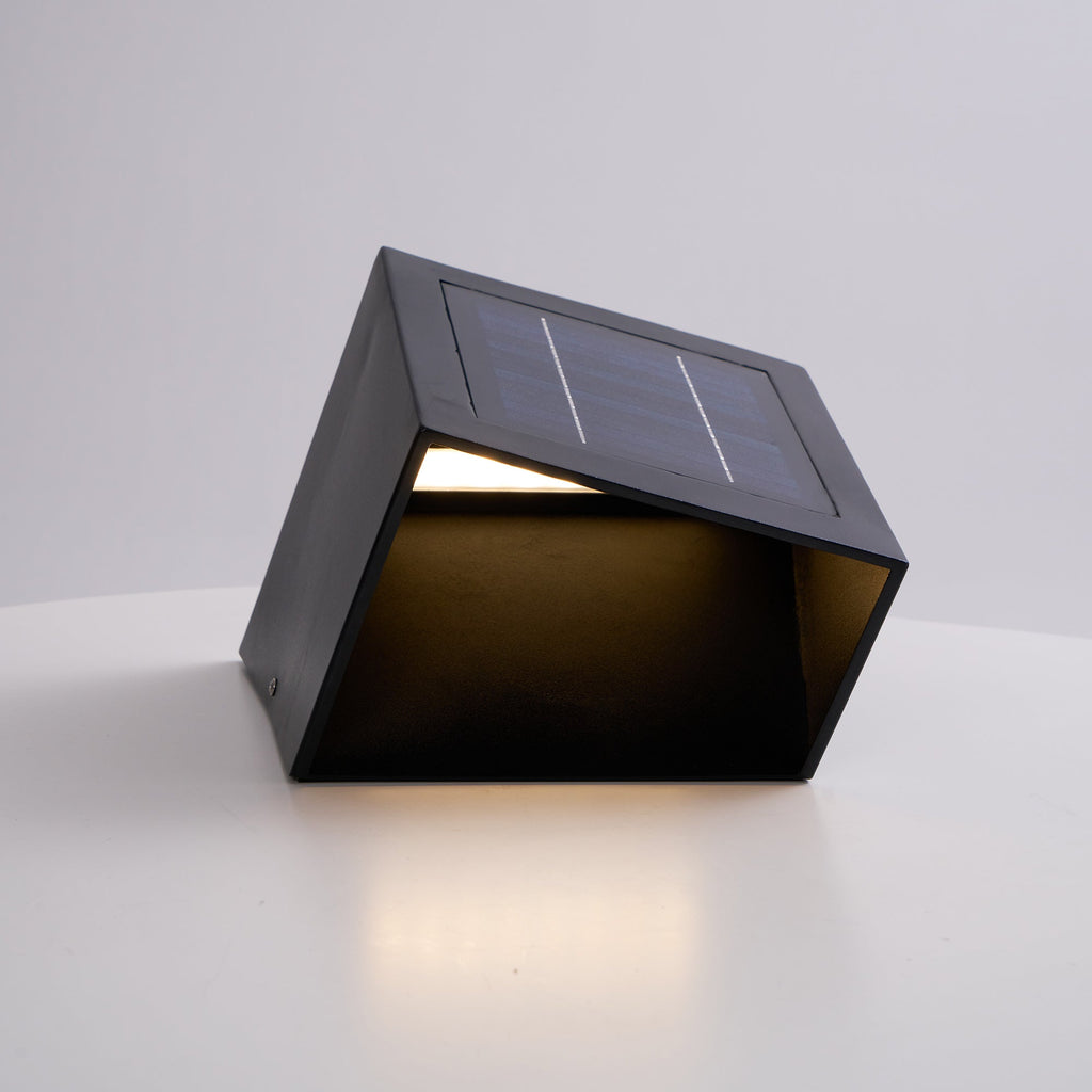 Zelvenis Stainless Steel Outdoor Light-Moonnatur