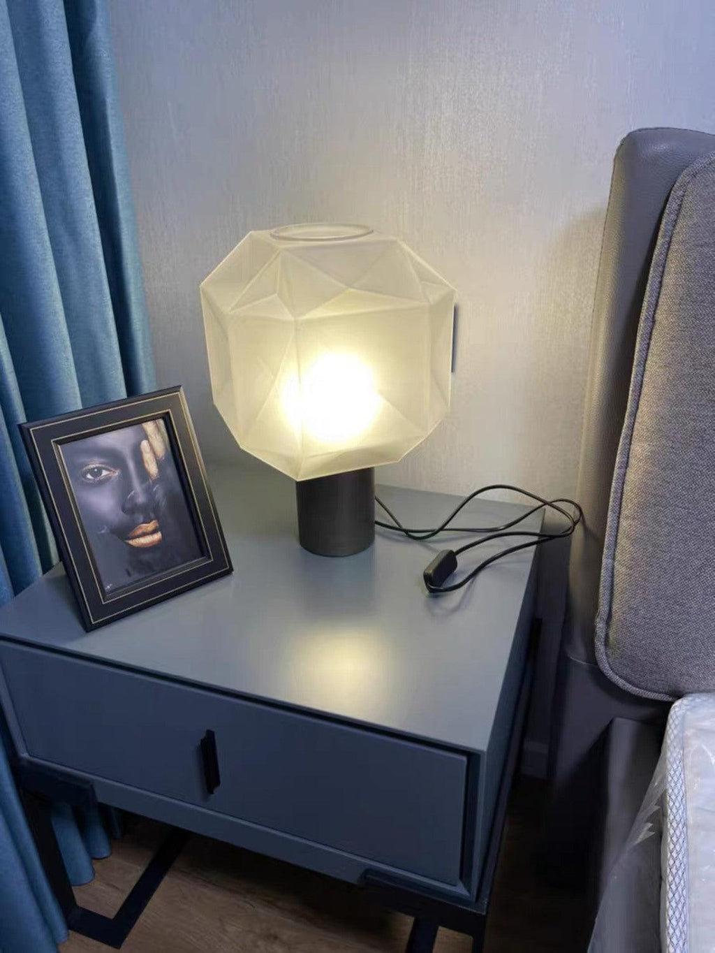 Umorelle Glass Table Lamp-Moonnatur