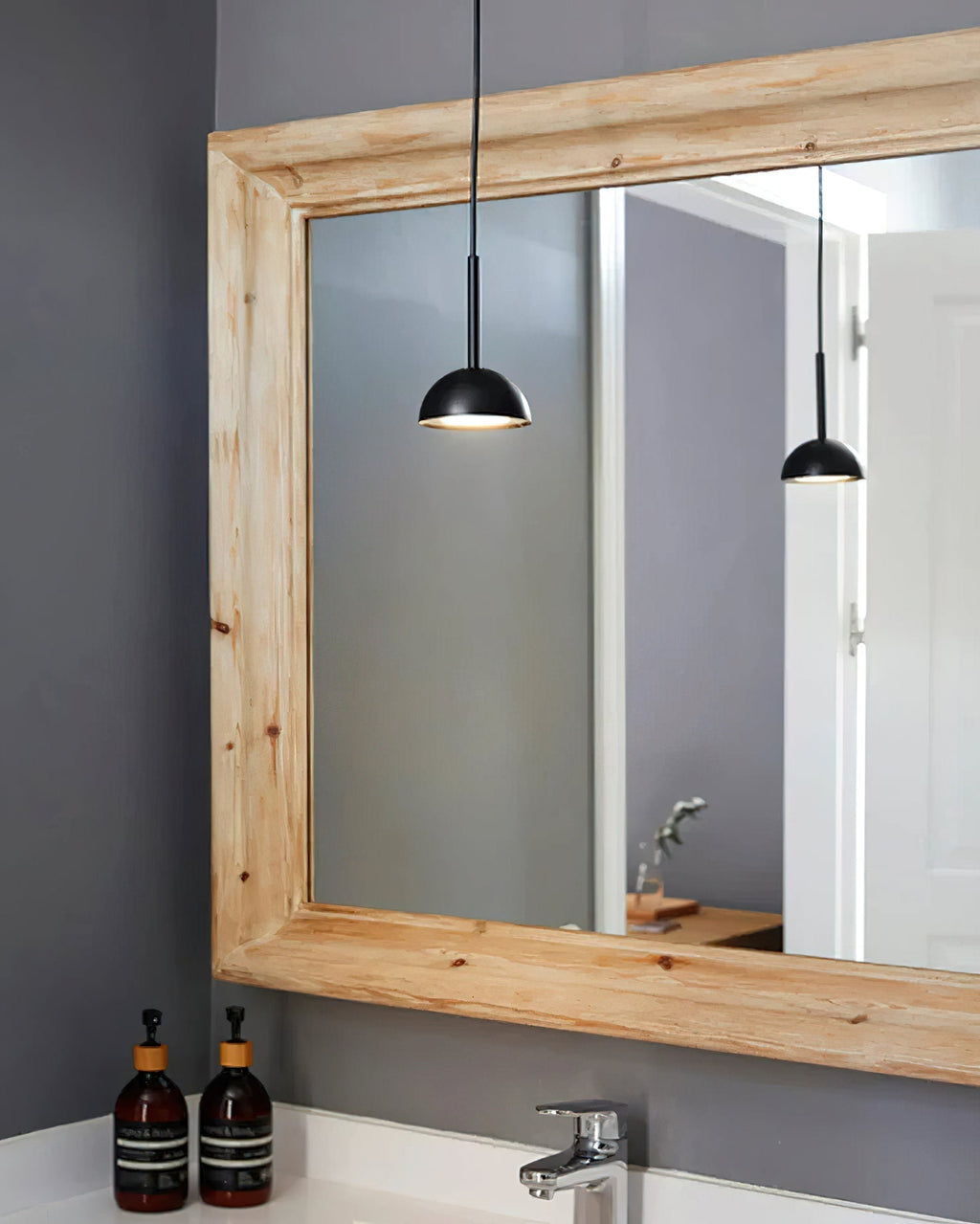 Embraria Metal Pendant Light-Moonnatur