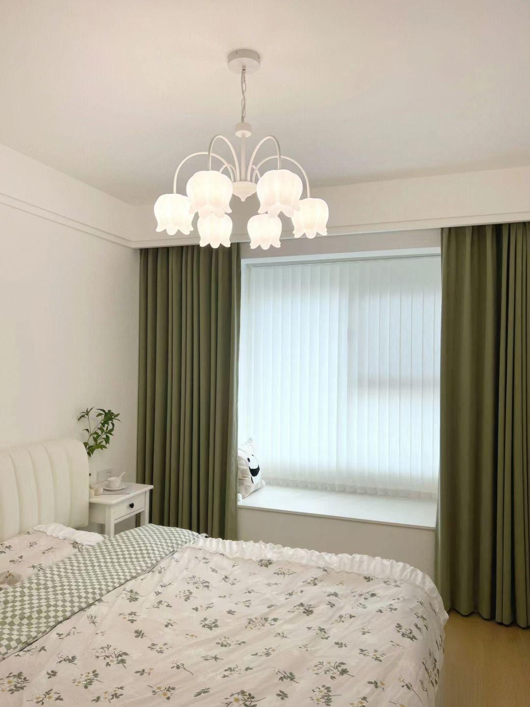 Wyrenera Acrylic Chandelier-Moonnatur