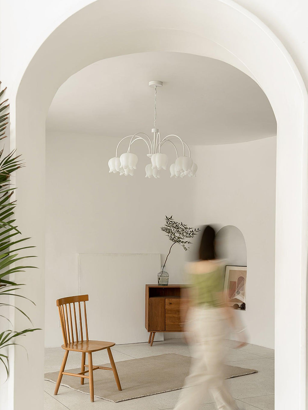 Wyrenera Acrylic Chandelier-Moonnatur