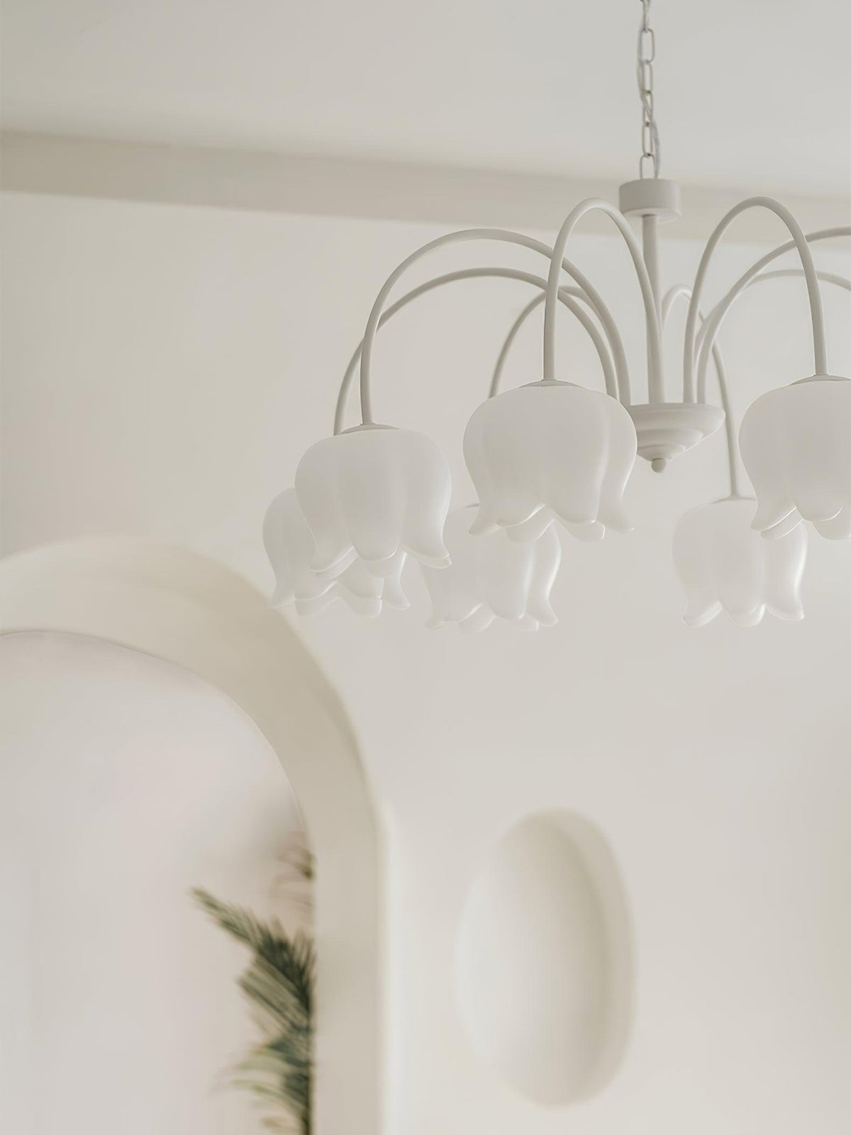 Wyrenera Acrylic Chandelier-Moonnatur