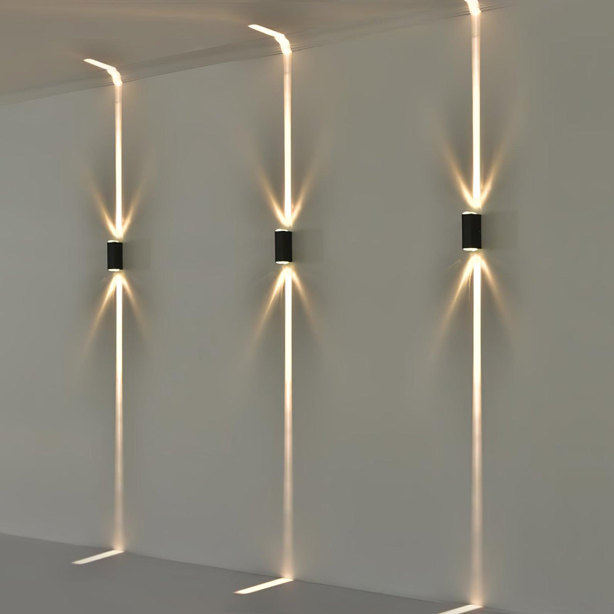 Darrowelle Aluminium Wall Light-Moonnatur
