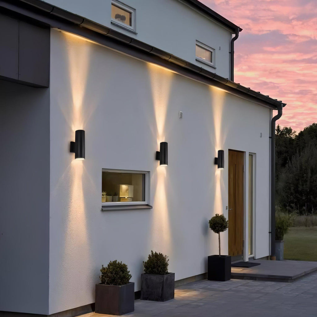 Darrowelle Aluminium Wall Light-Moonnatur