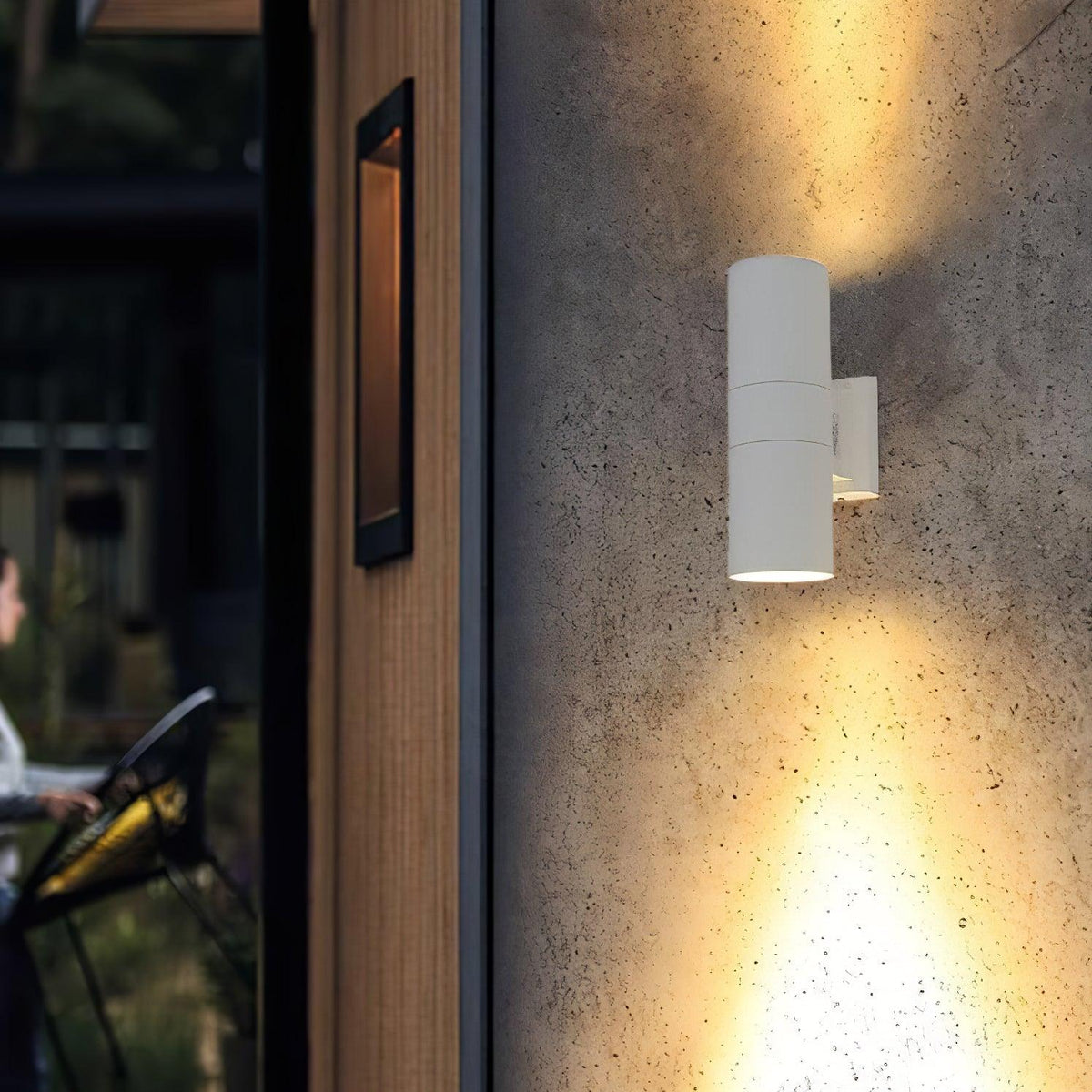 Darrowelle Aluminium Wall Light-Moonnatur