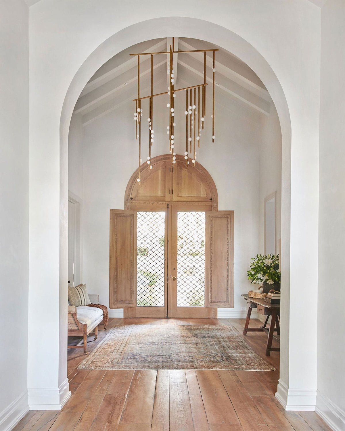 Ilvenaria Brass Chandelier-Moonnatur
