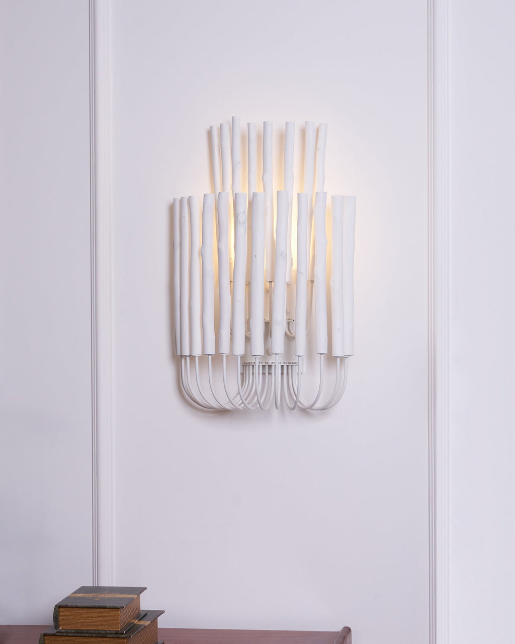 Ucaelia Wood Wall Lamp-Moonnatur