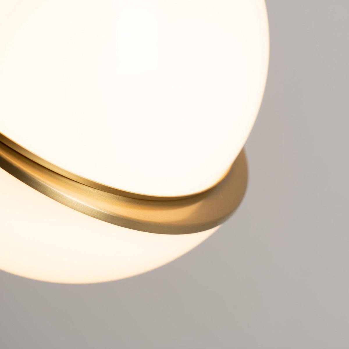 Olivra Acrylic Pendant Lamp-Moonnatur