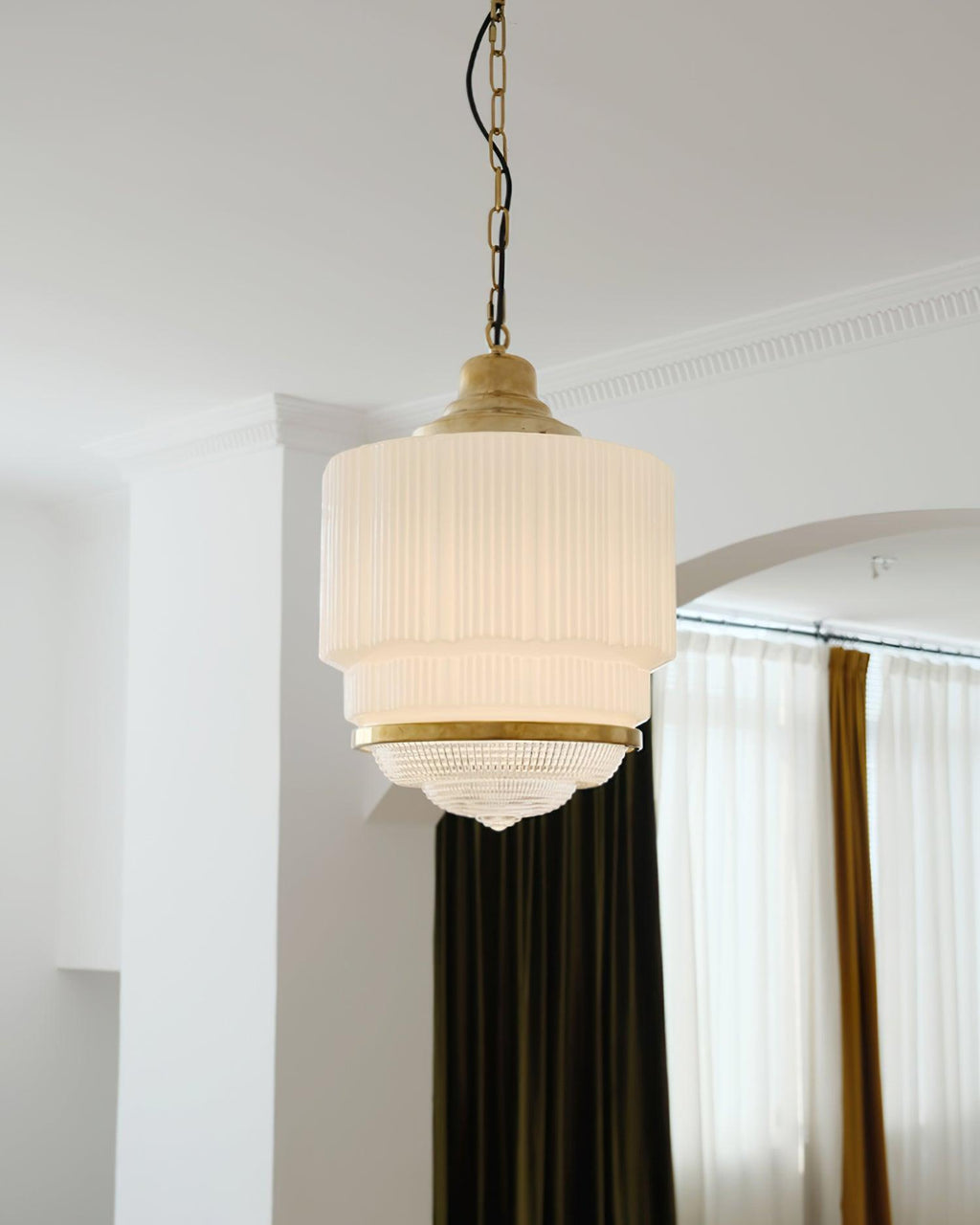 Hatherelyn Glass Pendant Light-Moonnatur