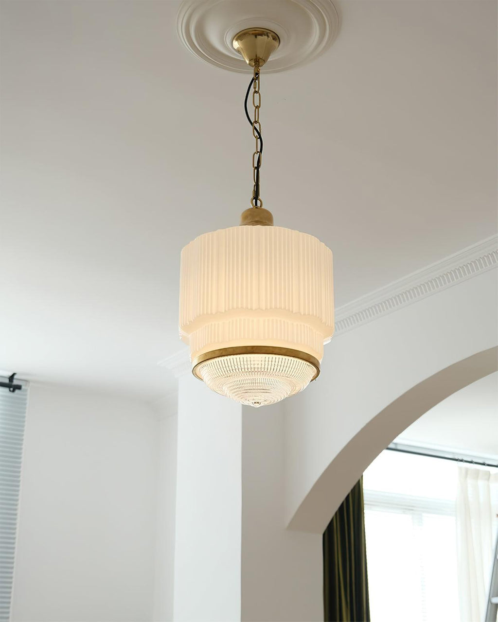 Hatherelyn Glass Pendant Light-Moonnatur