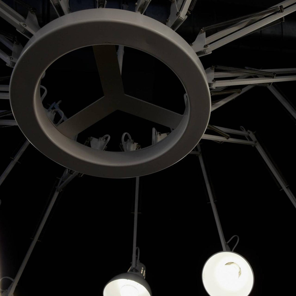 Naverora Metal Chandelier-Moonnatur