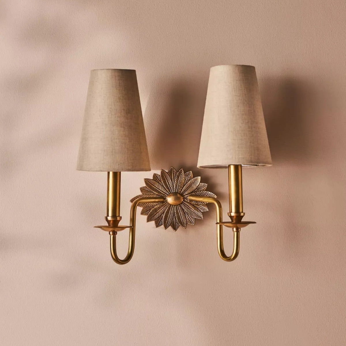 Wardenis Fabric Wall Light-Moonnatur