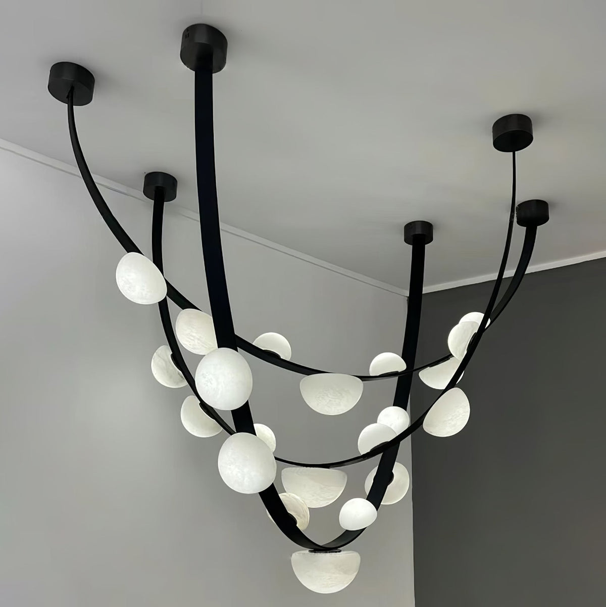 Renverlyn Alabaster Chandelier-Moonnatur