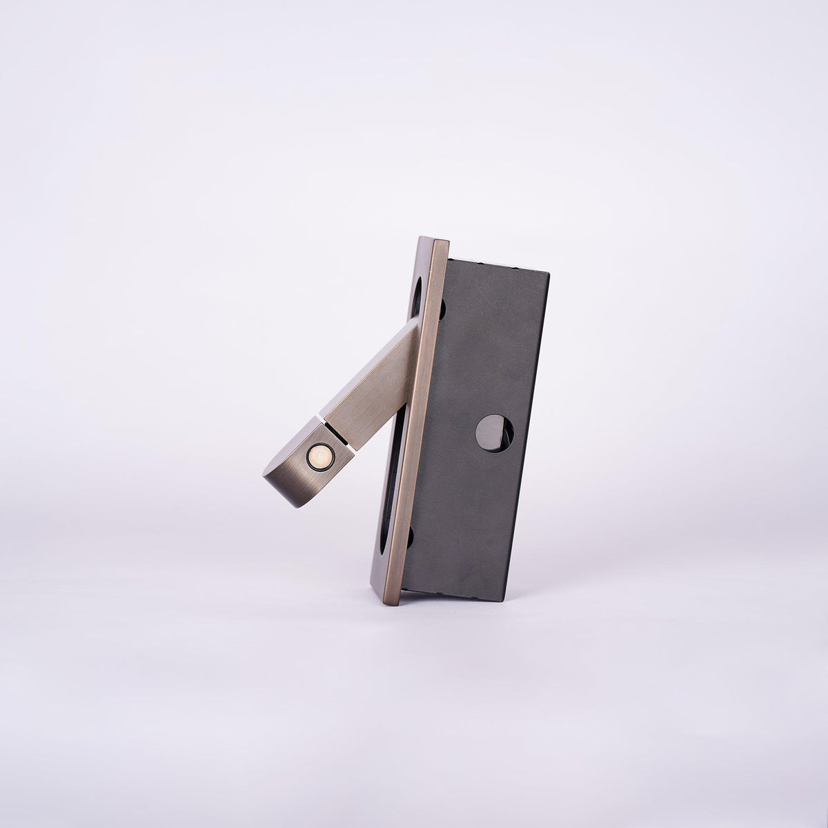 Myrenora Aluminium Wall Light-Moonnatur