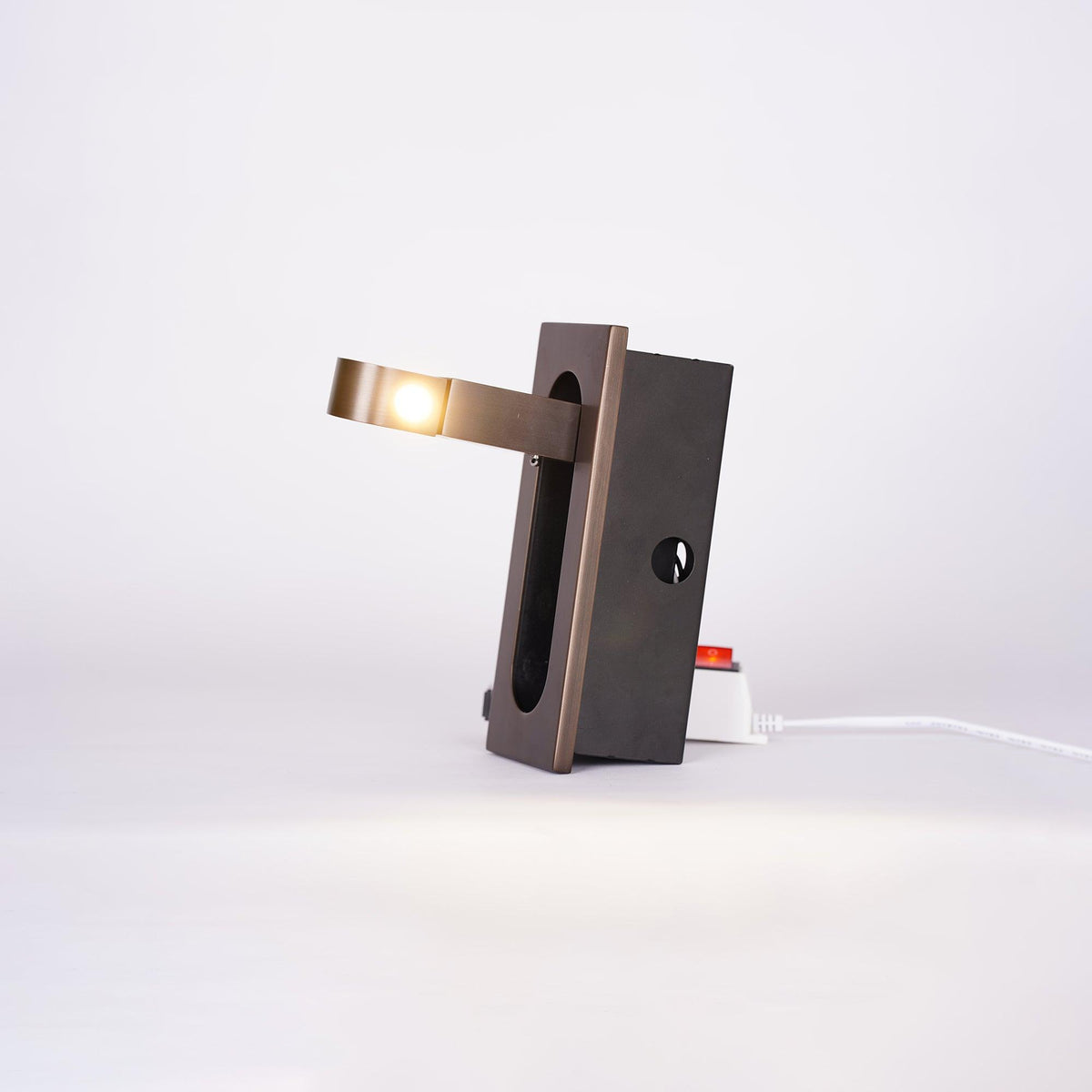 Myrenora Aluminium Wall Light-Moonnatur
