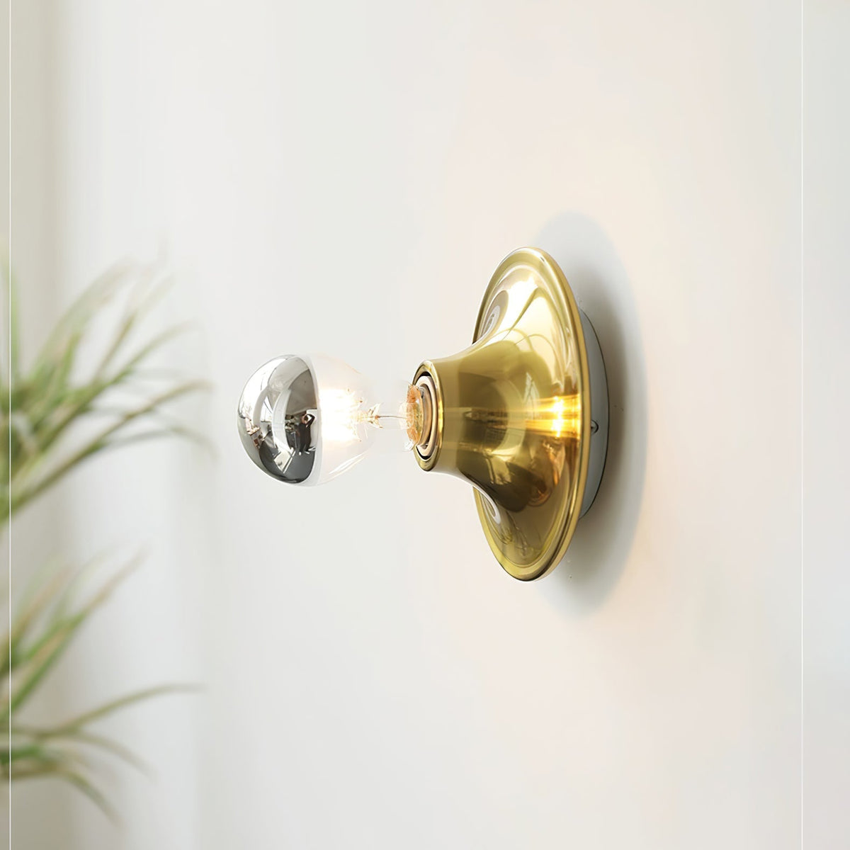 Juniel Glass Wall Light-Moonnatur