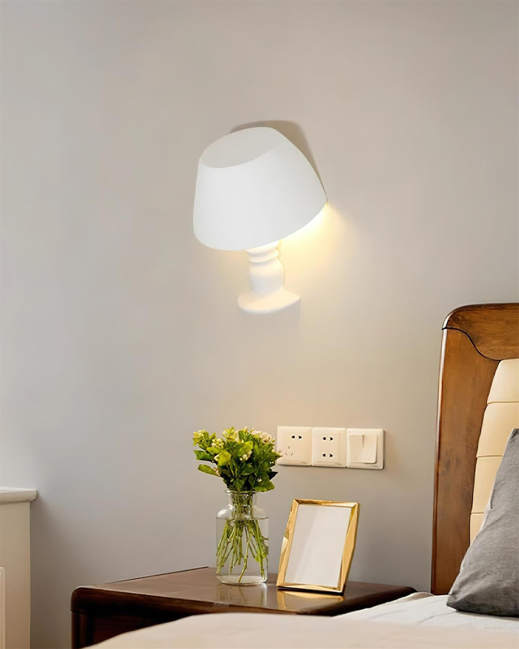 Darnellyn Plaster Wall Light-Moonnatur