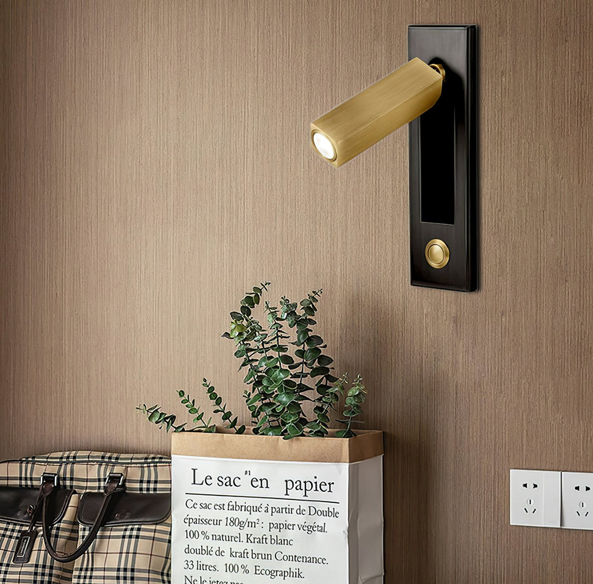 Haldeleris Aluminium Wall Light-Moonnatur