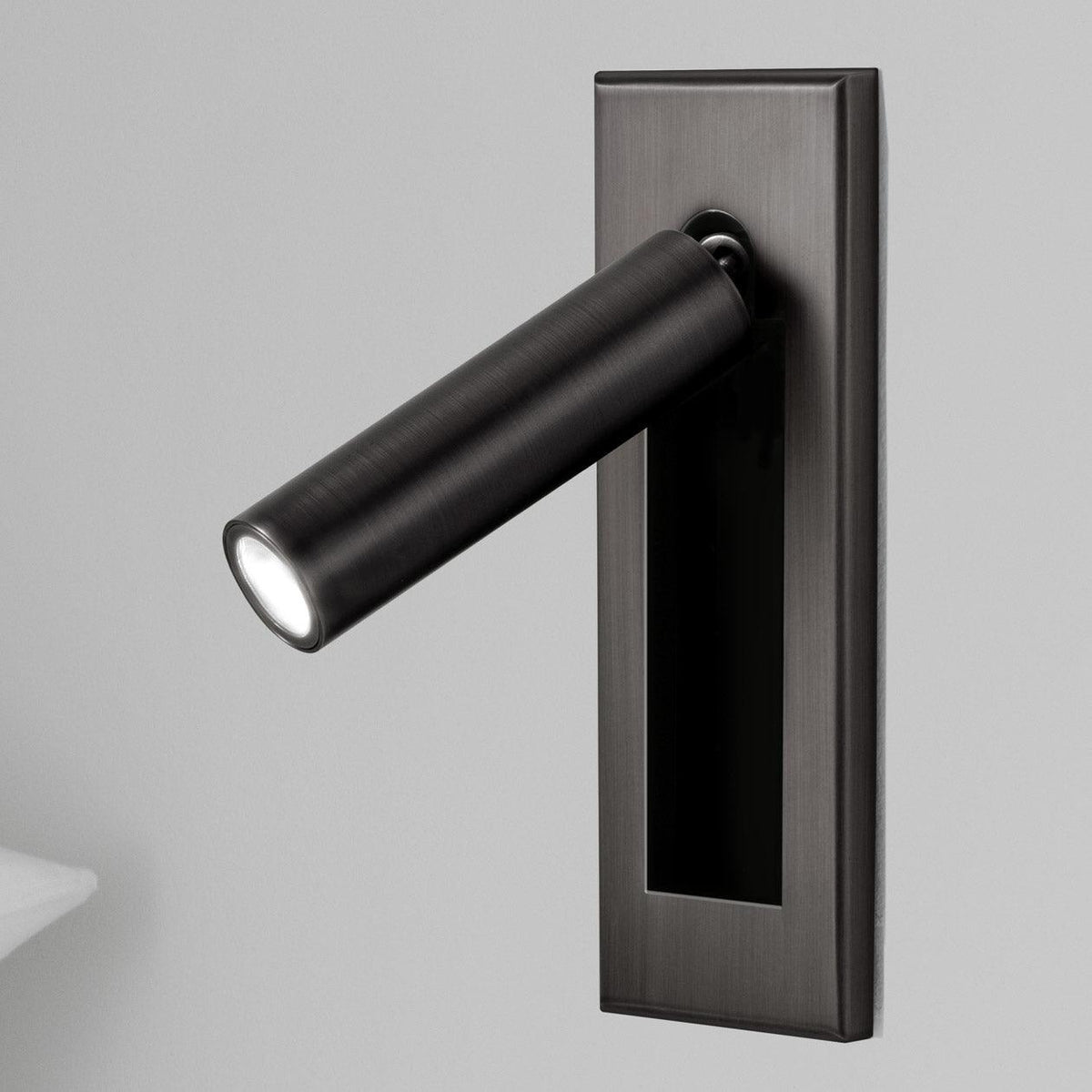 Haldeleris Aluminium Wall Light-Moonnatur