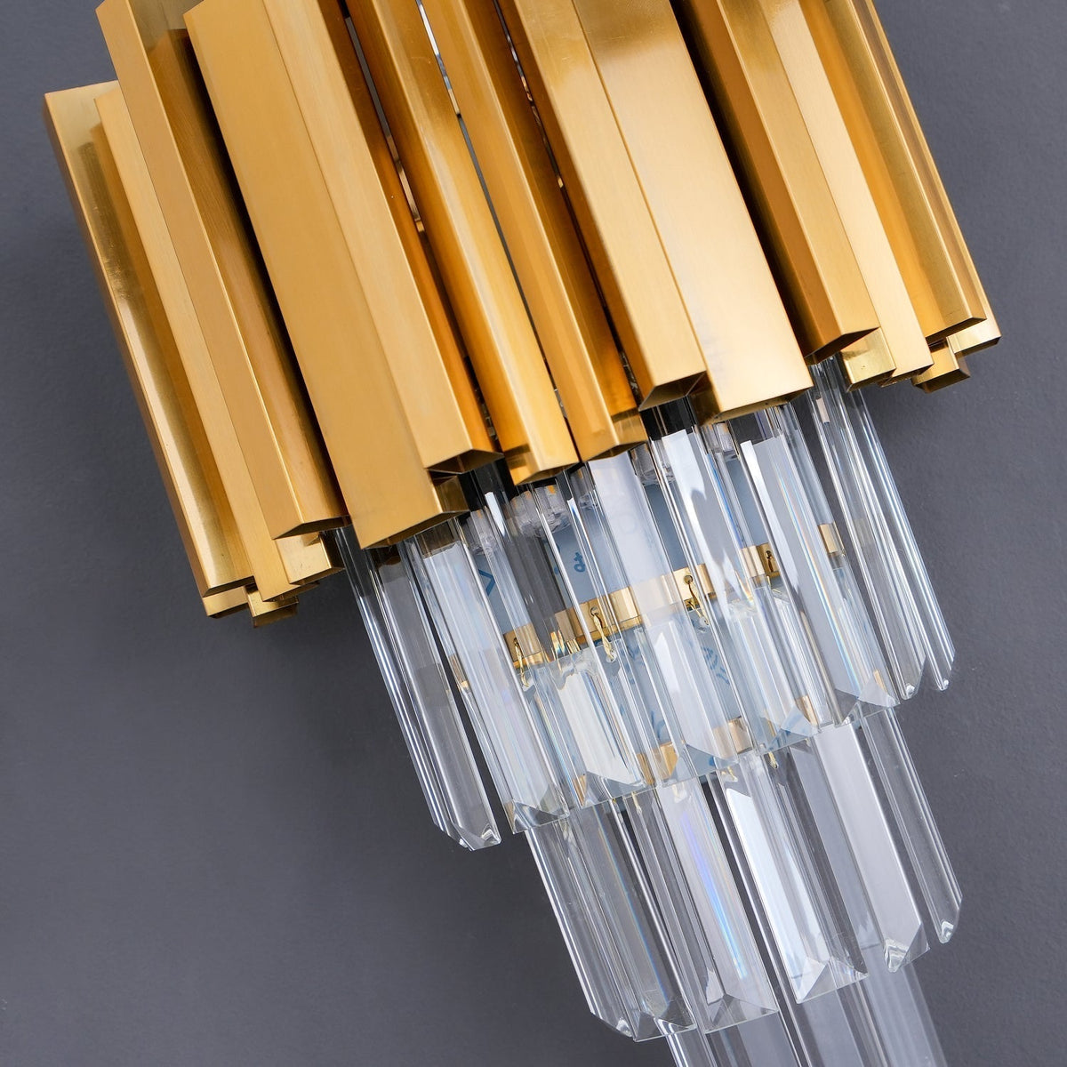 Uvellia Crystal Wall Lamp-Moonnatur