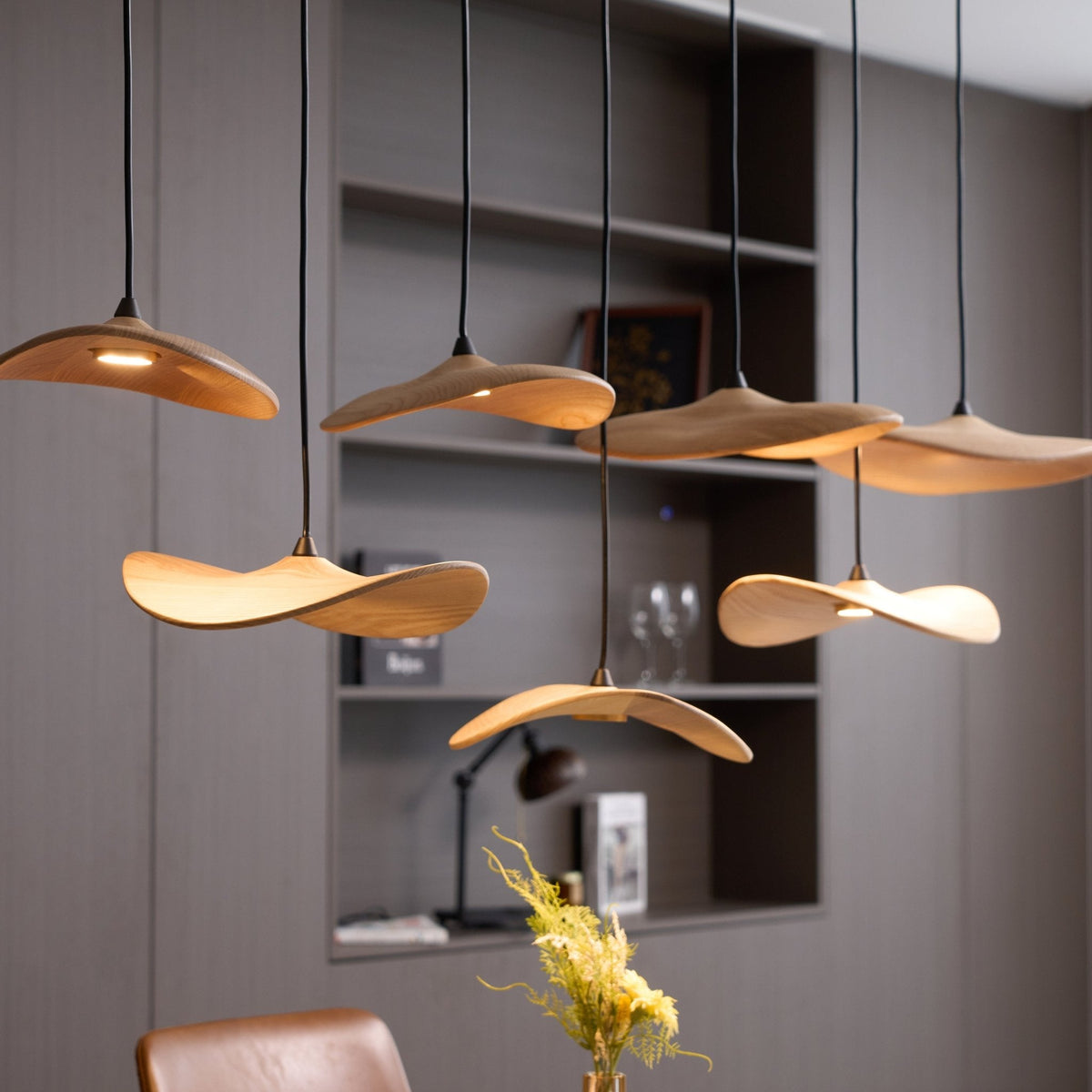 Kiranaria Wood Chandelier-Moonnatur