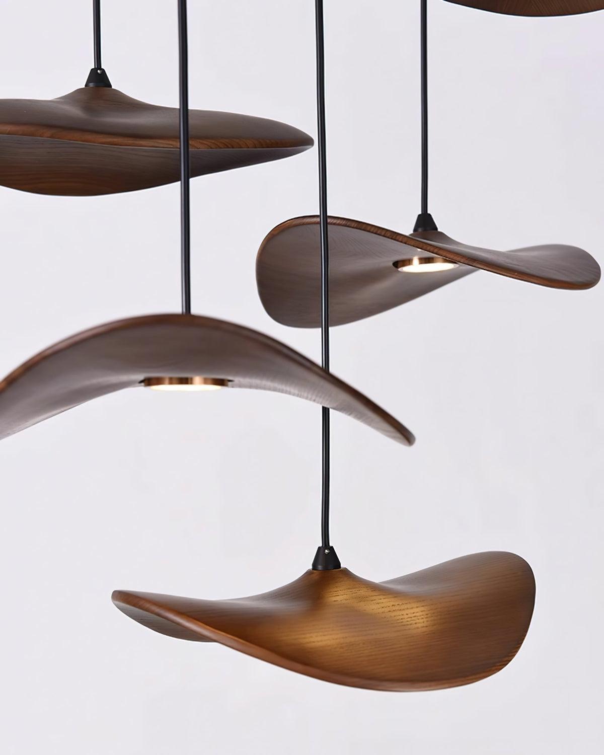 Kiranaria Wood Chandelier-Moonnatur