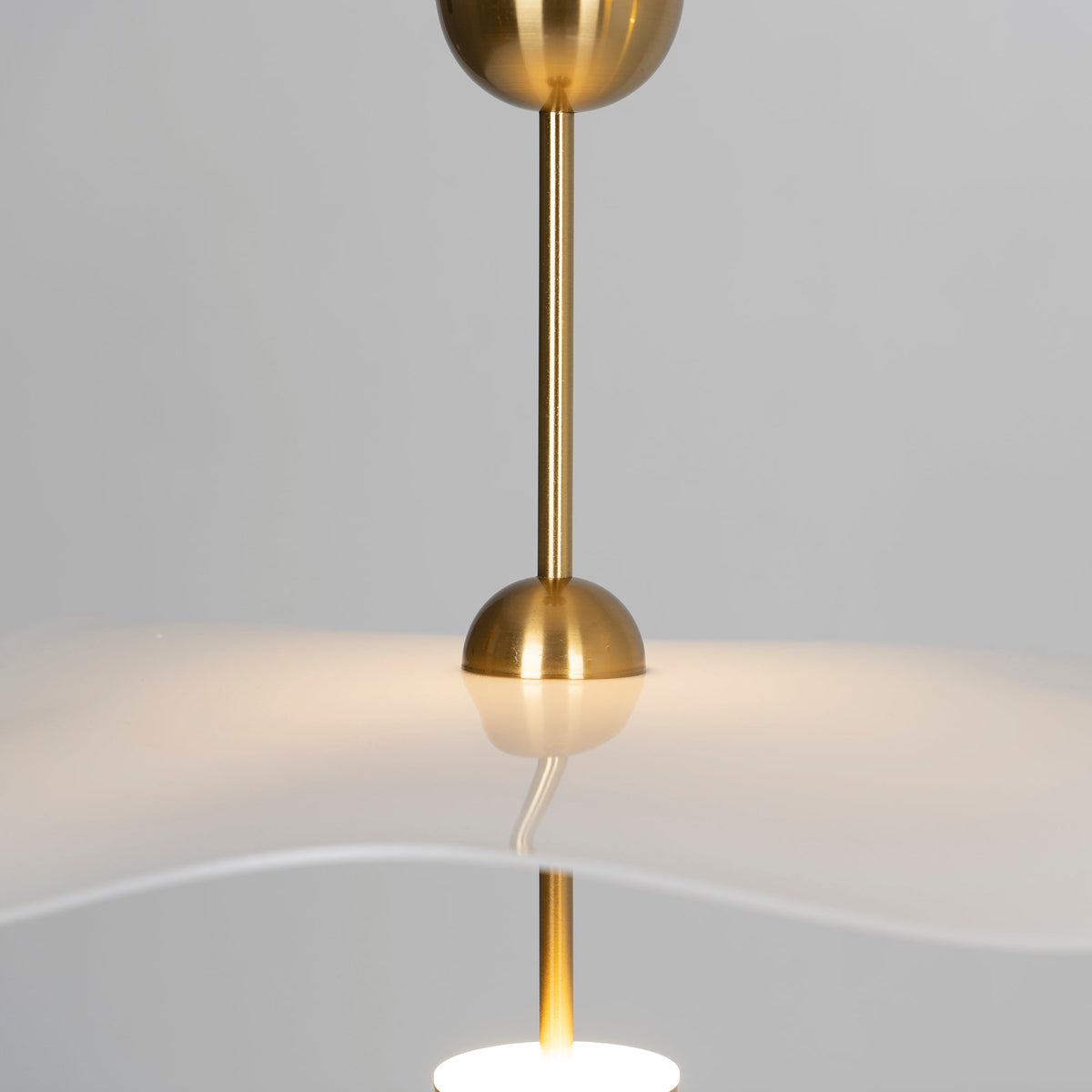 Korrwyn Acrylic Pendant Light-Moonnatur