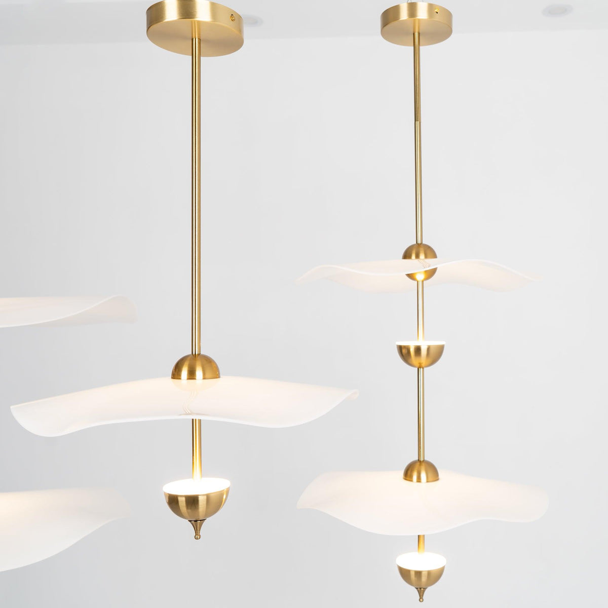 Korrwyn Acrylic Pendant Light-Moonnatur