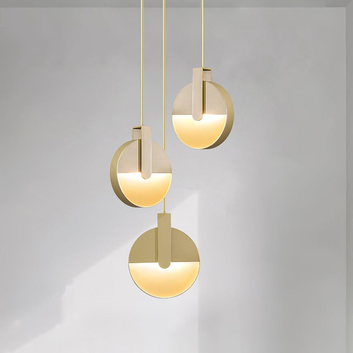 Quenelena Acrylic Pendant Light-Moonnatur