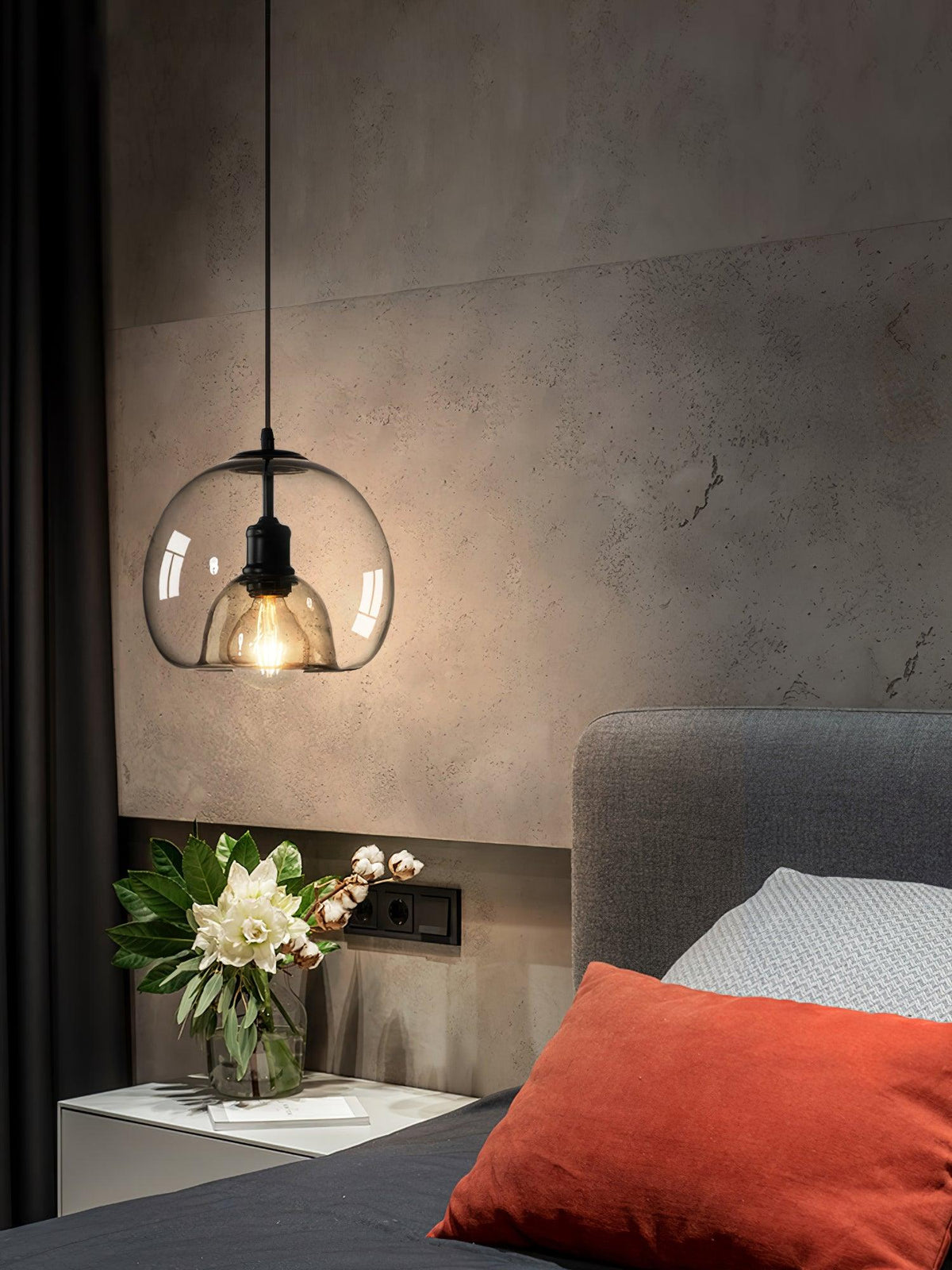 Brynenna Glass Pendant Light-Moonnatur
