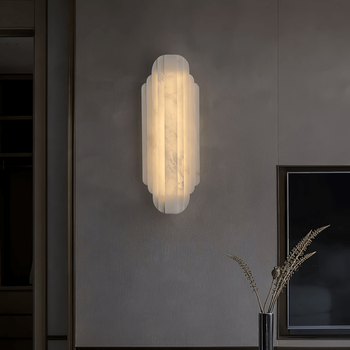 Tildenevia Alabaster Wall Light-Moonnatur
