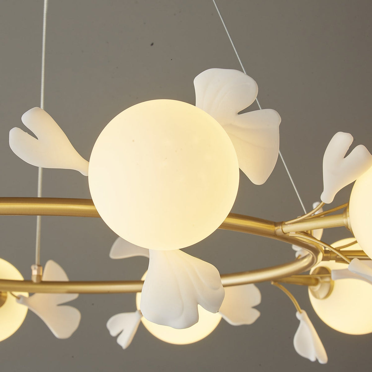 Galeniel Ceramic Chandelier-Moonnatur