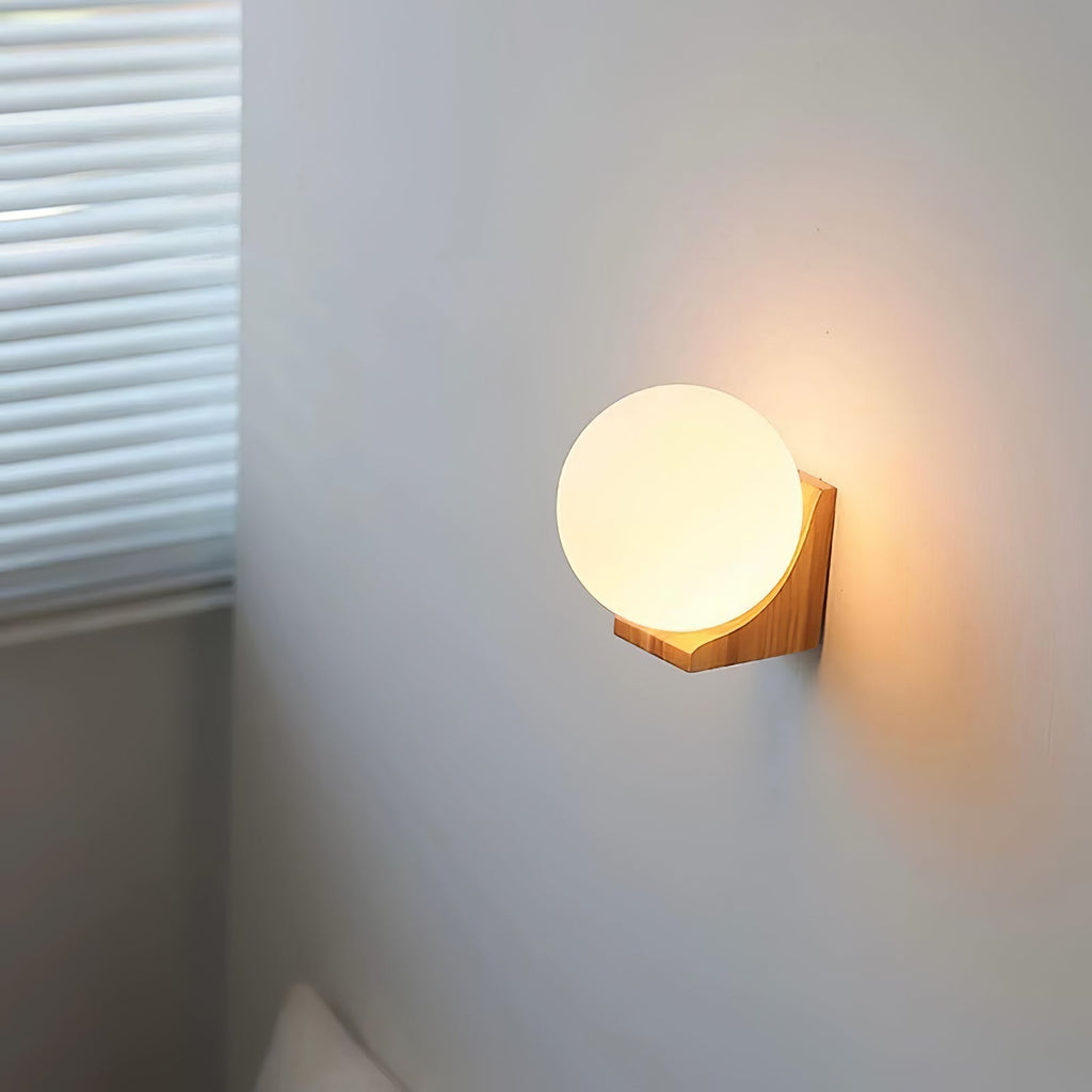 Norrenelle Wood Wall Light-Moonnatur