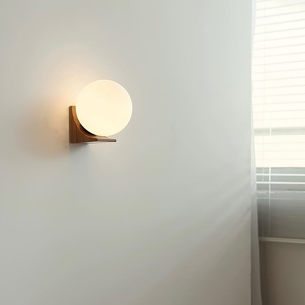 Norrenelle Wood Wall Light-Moonnatur