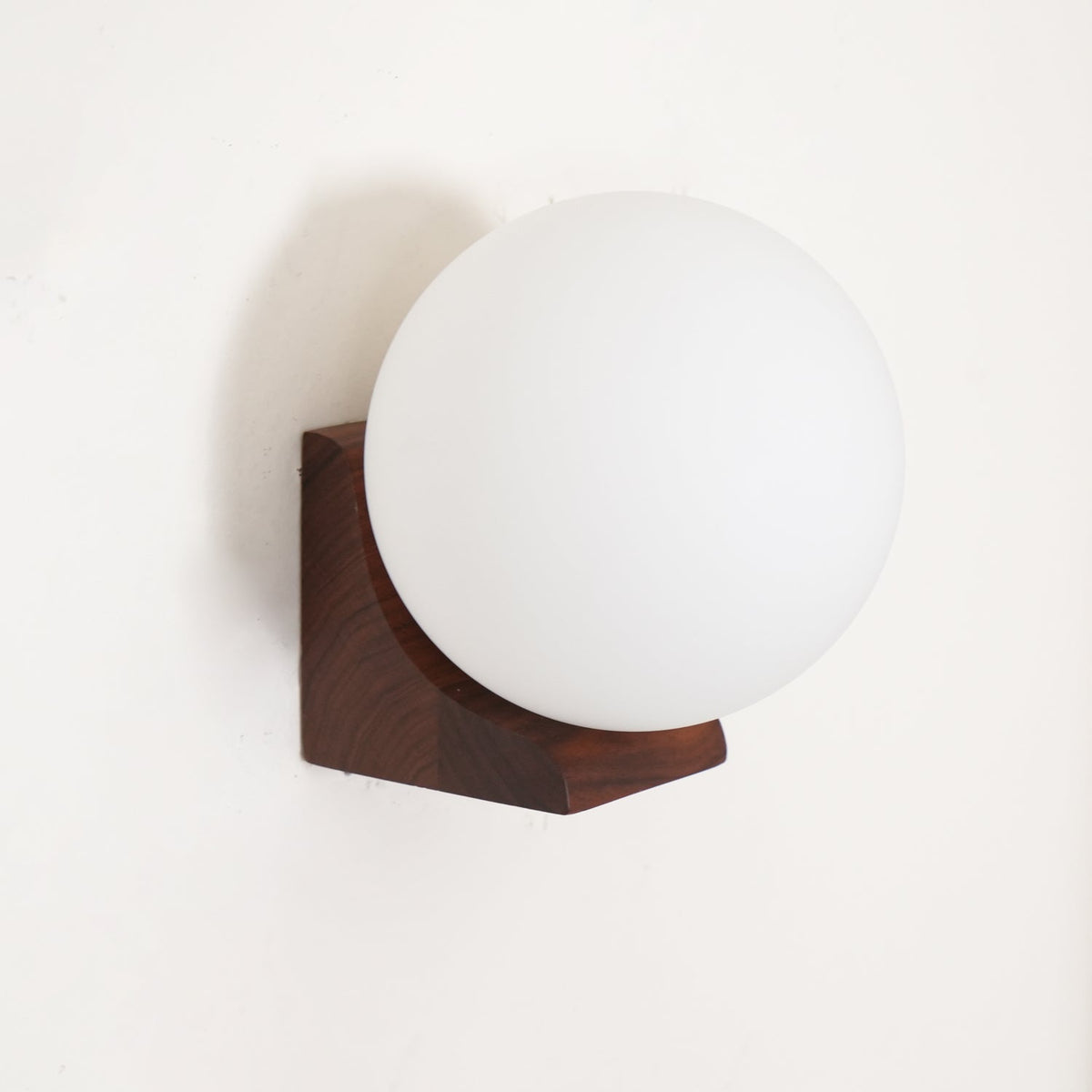 Norrenelle Wood Wall Light-Moonnatur