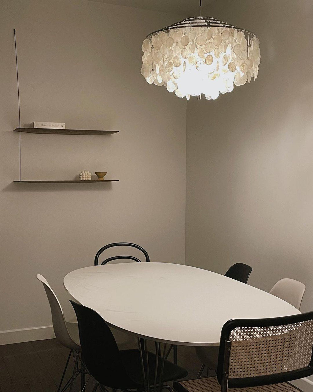 Ilmarelle Shell Chandelier-Moonnatur