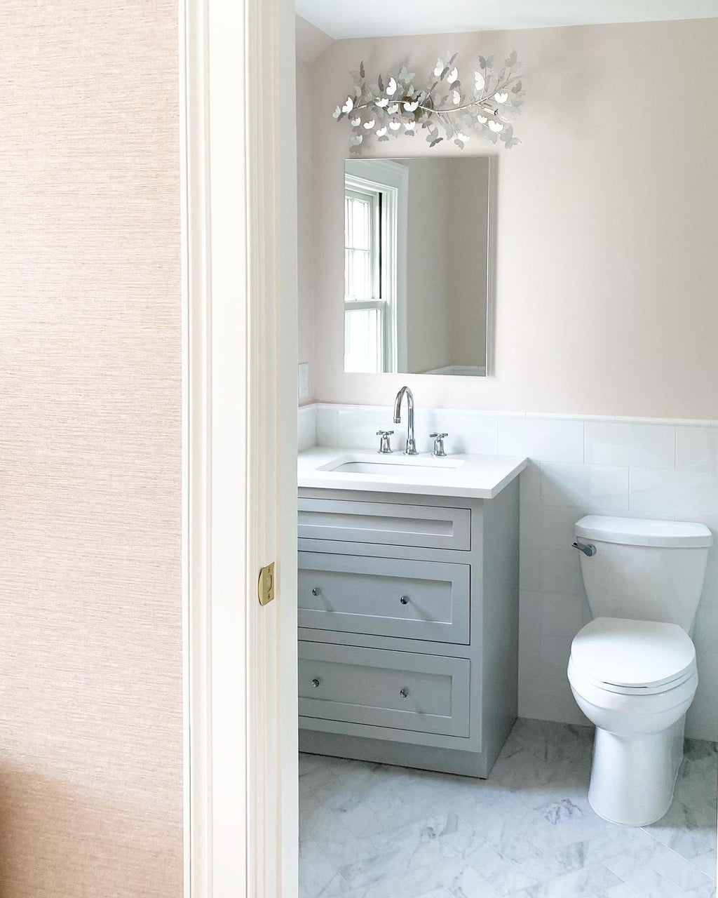 Altongrove Brass Wall Light-Moonnatur