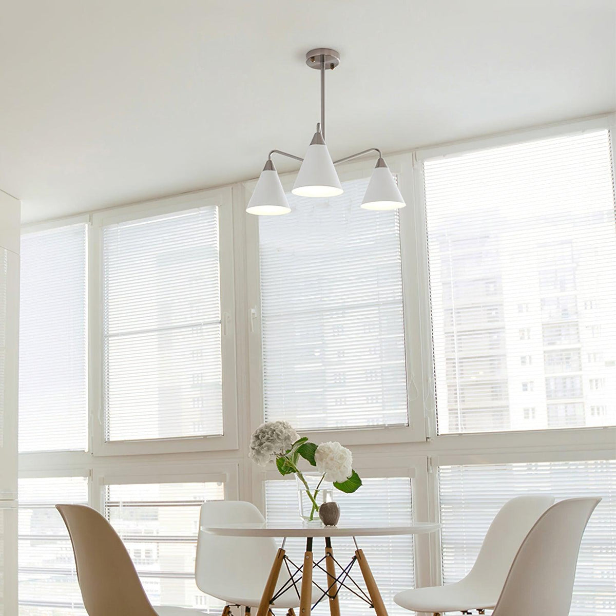 Helrenelle Iron Chandelier-Moonnatur