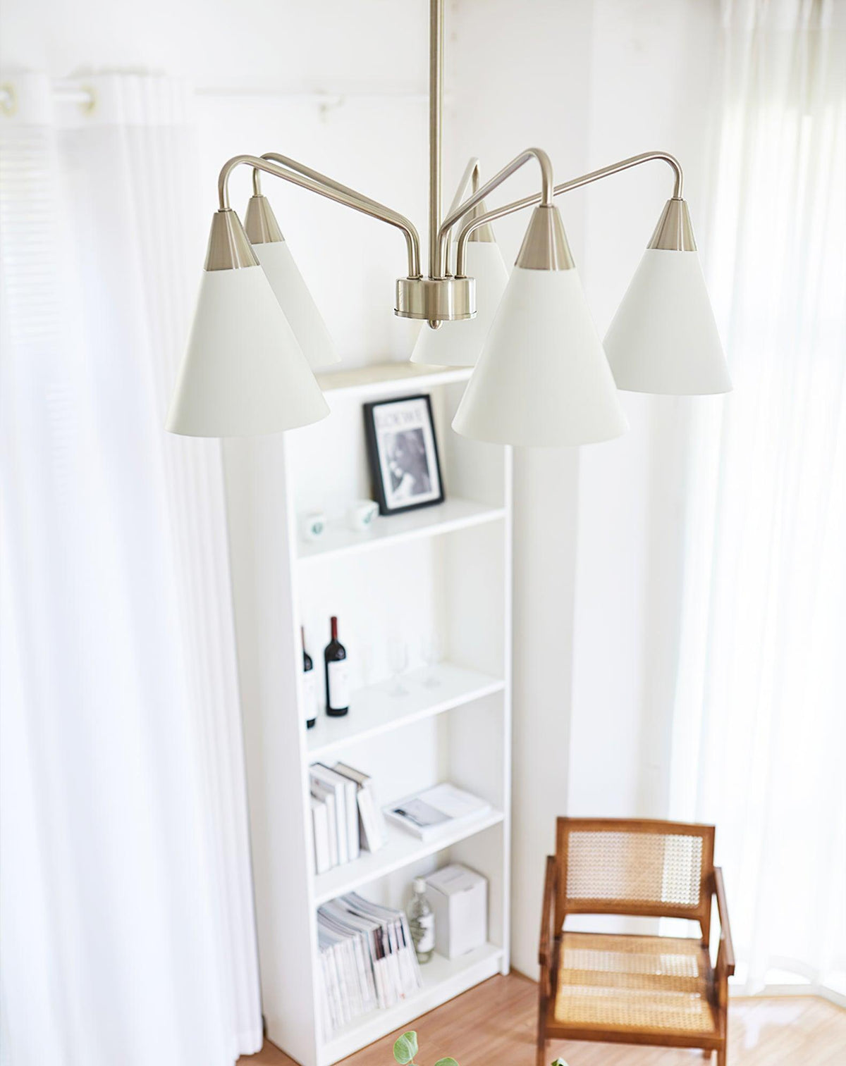 Helrenelle Iron Chandelier-Moonnatur