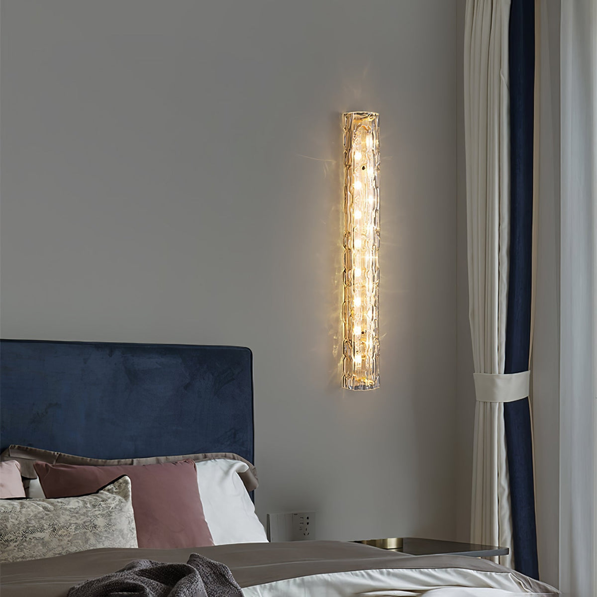 Bellacrest Glass Wall Light-Moonnatur