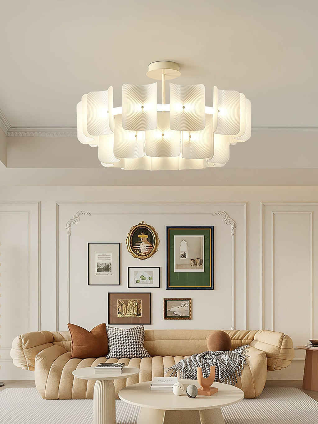 Ulenis Acrylic Chandelier-Moonnatur
