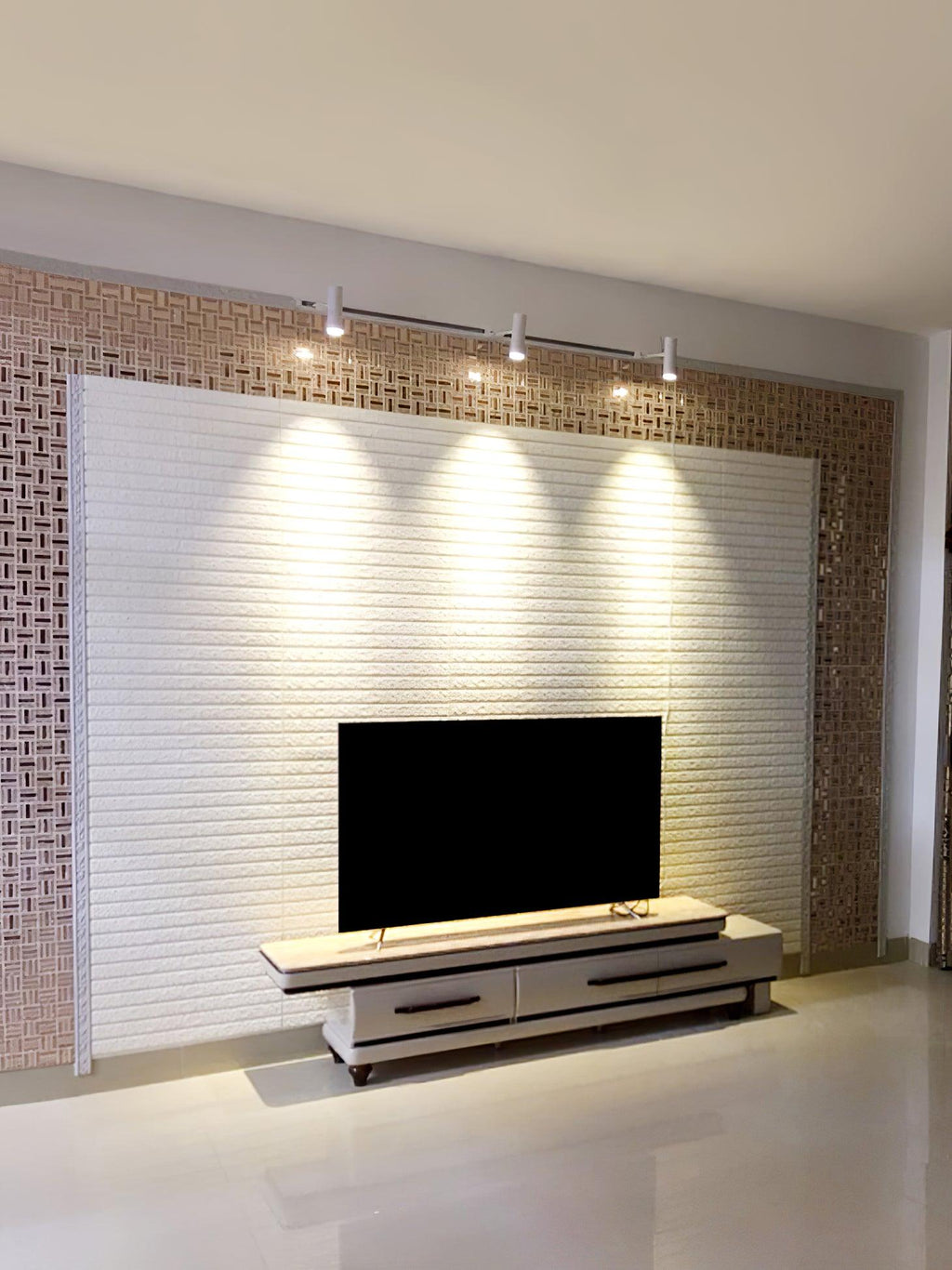 Florlyn Aluminium Track Light-Moonnatur