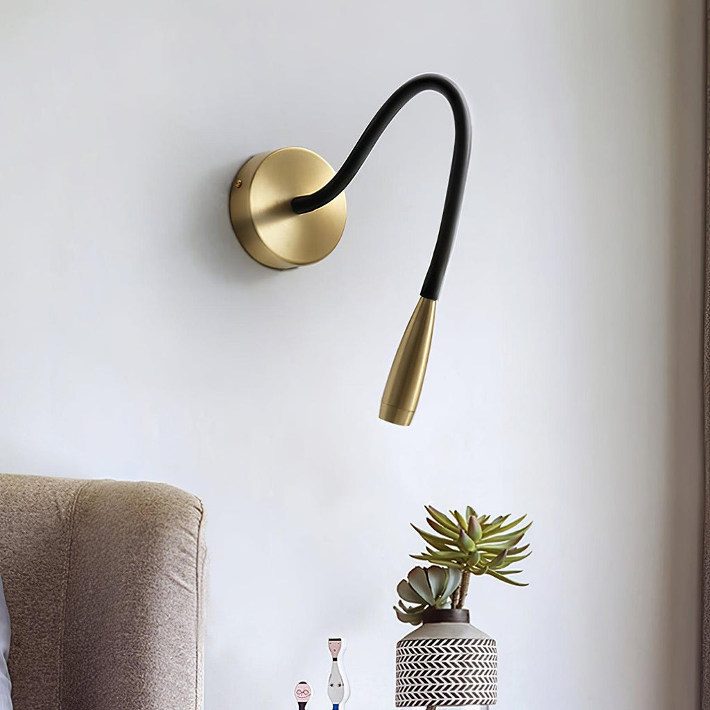 Giorisse Aluminium Wall Light-Moonnatur